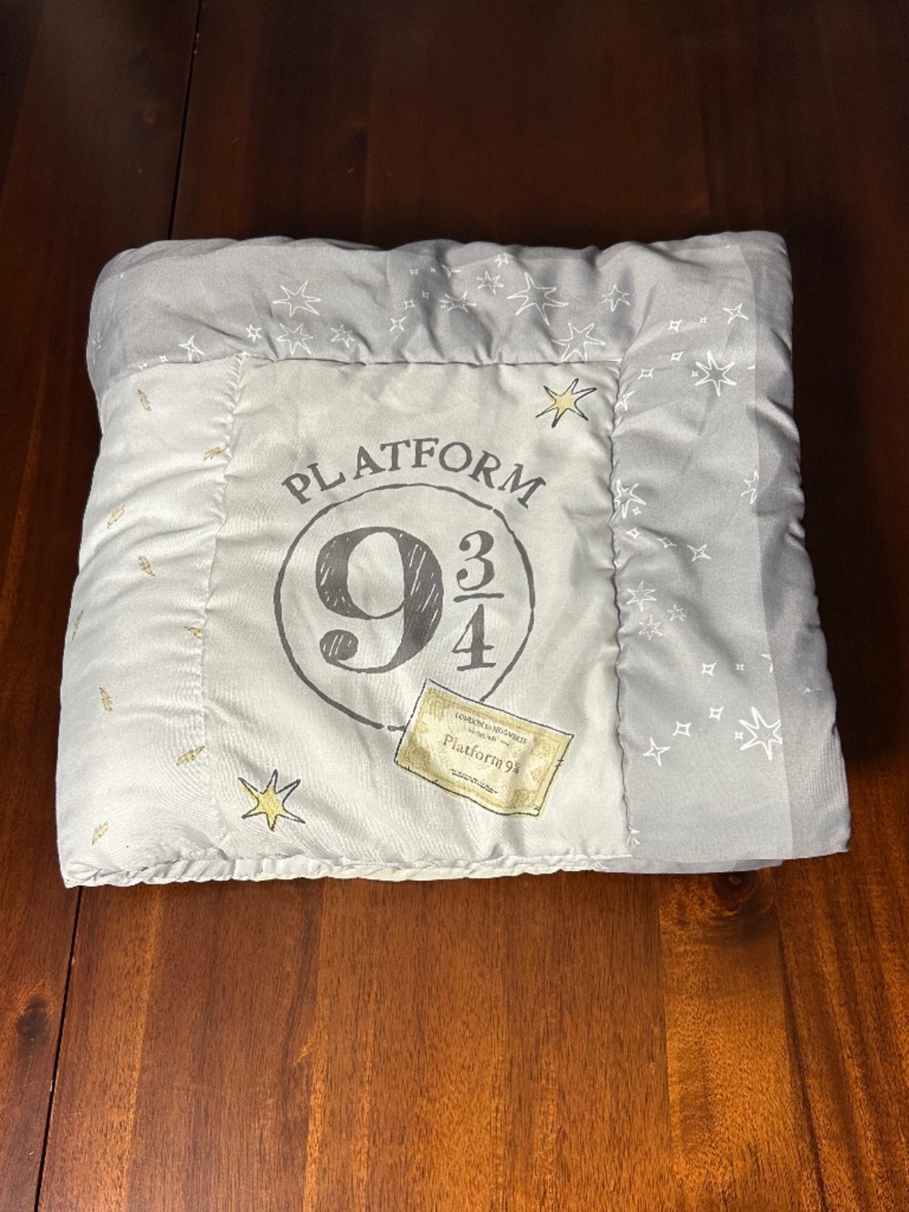 Harry Potter Magical Moments Quilt Baby Blanket Hogwarts Gryffindor Grey